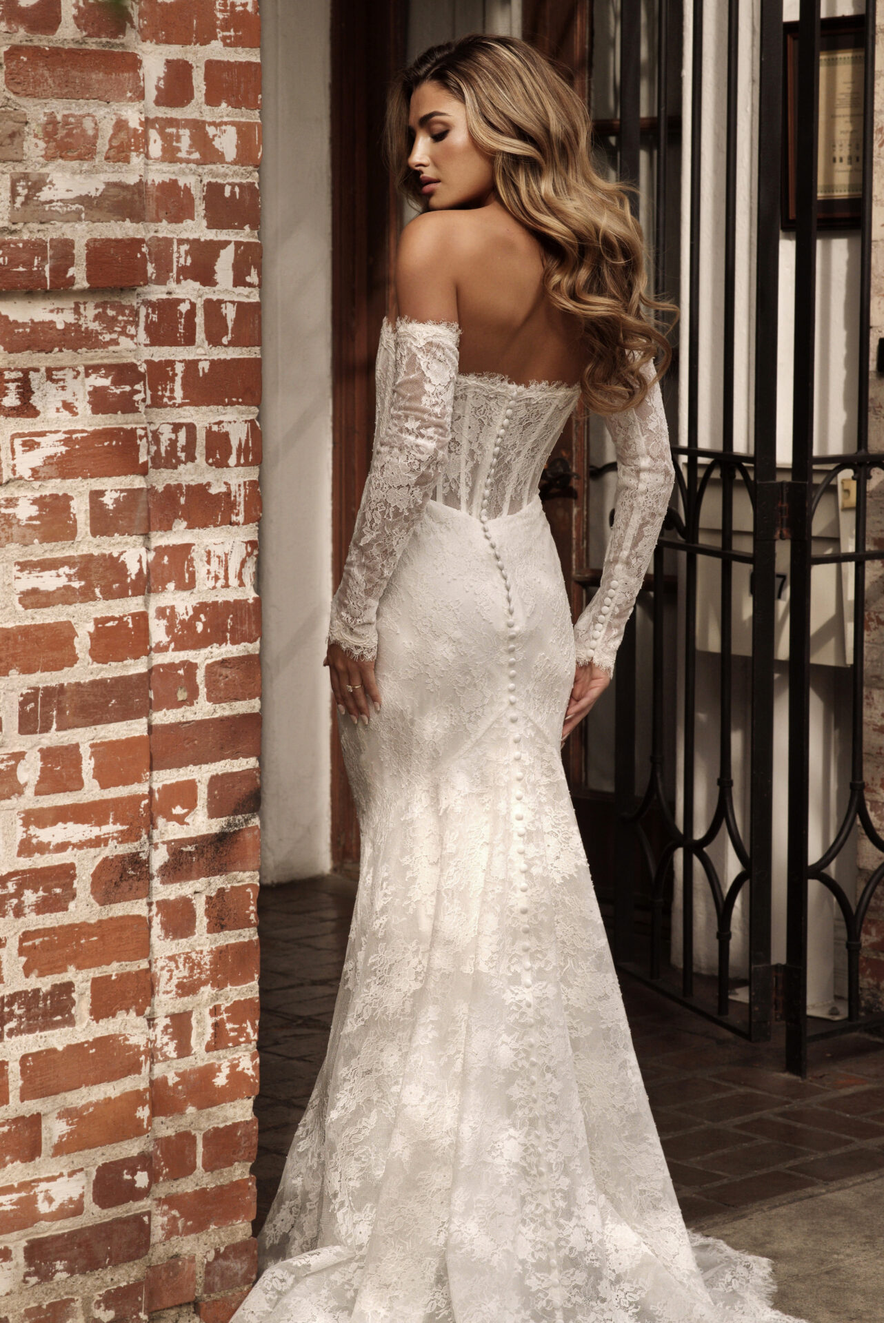 Essense of Australia wedding dress Style D4287 with strapless sweetheart bodice, eyelash lace trim, and detachable sheer lace sleeves